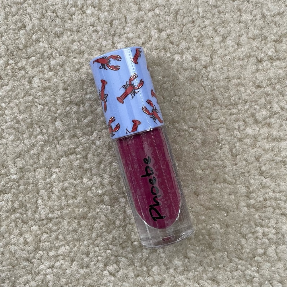Makeup Revolution x Friends Phoebe Lip Gloss - Picture 3 of 14